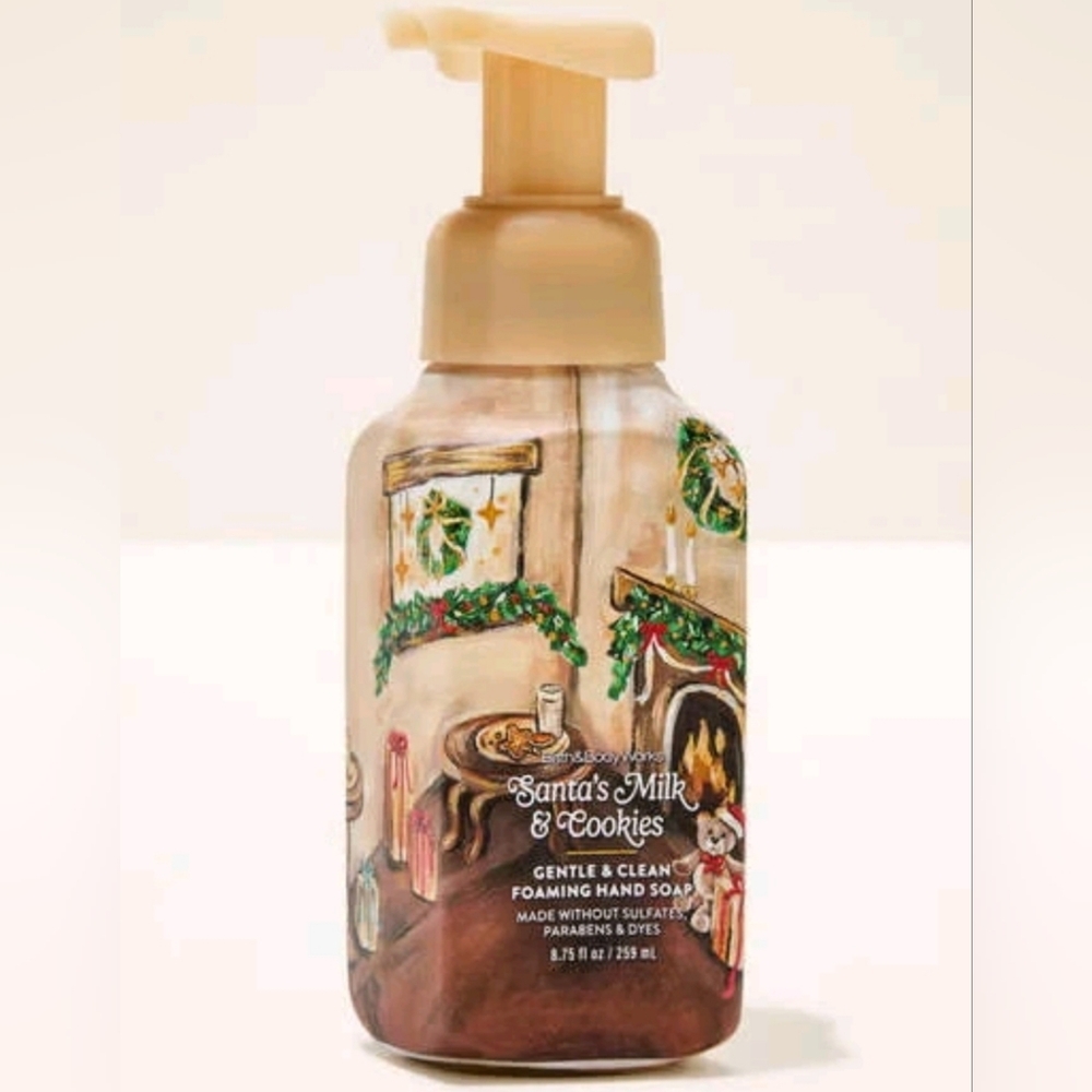 Bath & Body Works Santa's Milk & Cookies Gentle Foaming Hand Soap NWT